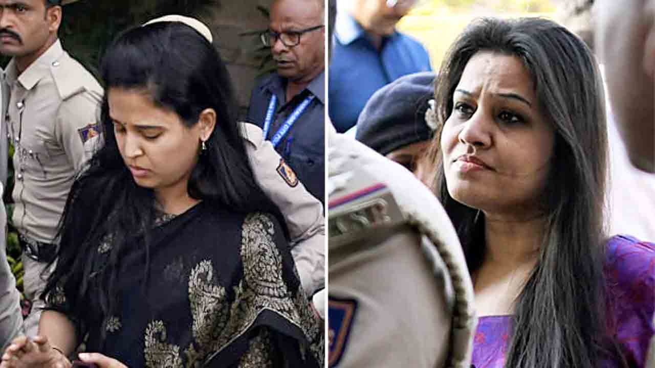 IAS vs IPS | ఆ ఇద్దరు మహిళా ఉన్నతాధికారులకు షాక్‌ ఇచ్చిన కర్ణాటక ప్రభుత్వం..!