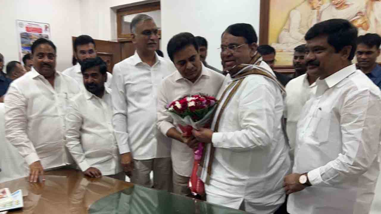 అసెంబ్లీ స్పీకర్‌కు బర్త్‌ డే శుభాకాంక్షలు తెలిపిన మంత్రులు