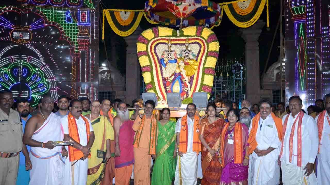 Srisailam | హంస వాహనాధీశుడైన శ్రీశైలేశుడు.. క‌న్నుల పండువ‌గా బ్ర‌హ్మోత్స‌వాలు!