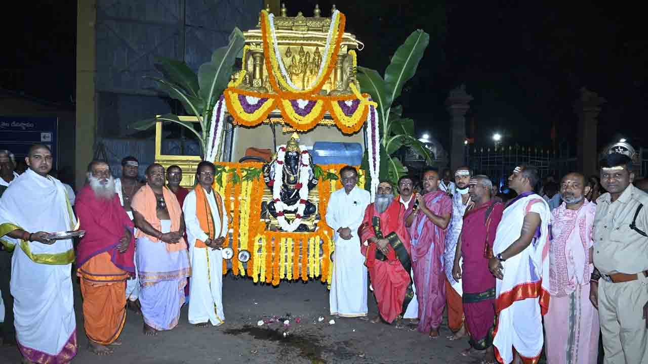 Srisailam | శాస్త్రోక్తంగా శ్రీశైలంలో మాఘ పౌర్ణమి పూజలు.. ల‌క్ష కుంకుమార్చ‌న‌..!