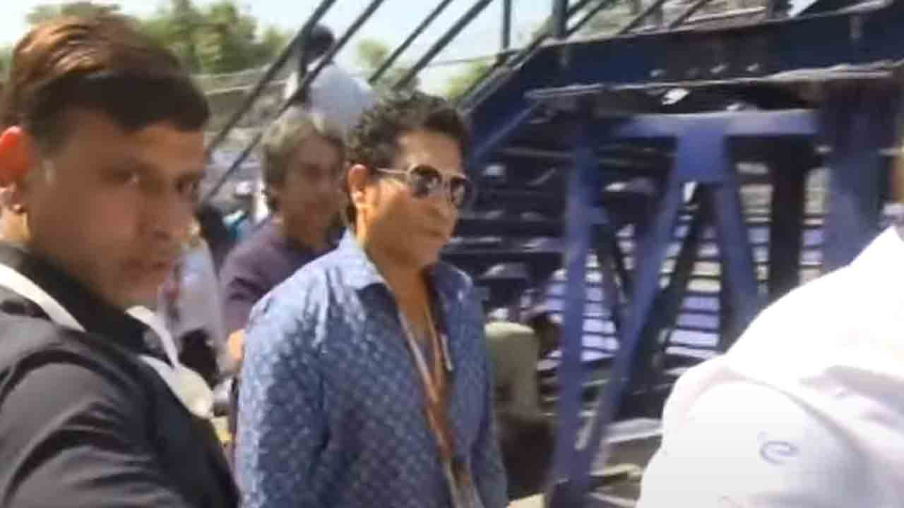 హైదరాబాద్‌ ఈ రేసింగ్‌లో సందడి చేసిన సచిన్‌