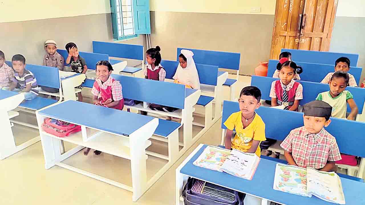 సరికొత్త హంగులతో సర్కారు బడులు