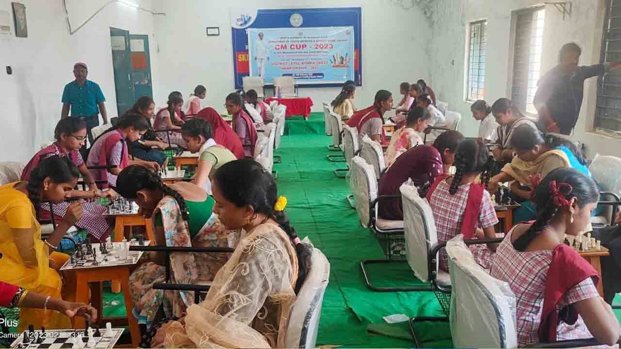 అట్టహాసంగా కేసీఆర్‌ చెస్‌ టోర్నీ