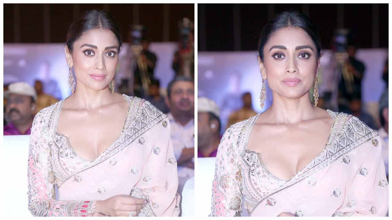 Shriya Saran | కబ్జా మూవీ ఫస్ట్ సాంగ్ లాంచ్ ఈవెంట్‌లో శ్రియా శరన్..