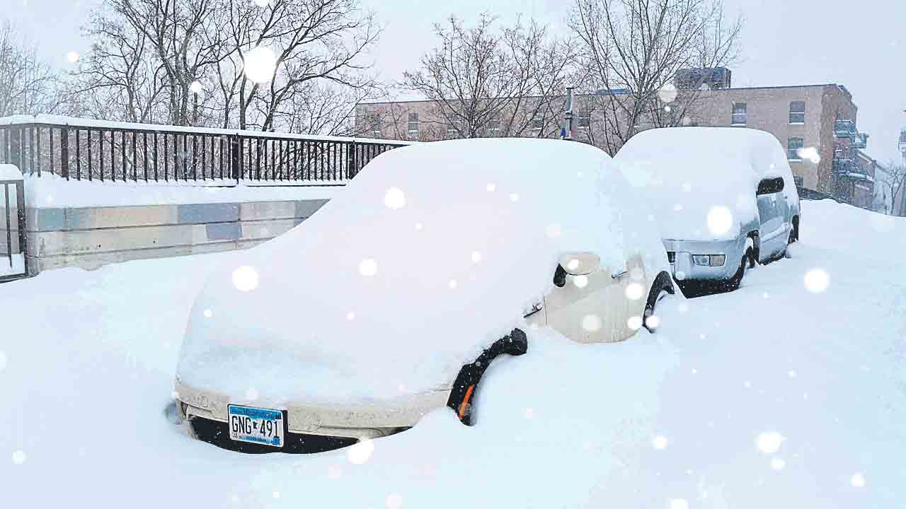 అమెరికాలో మంచు తుఫాను