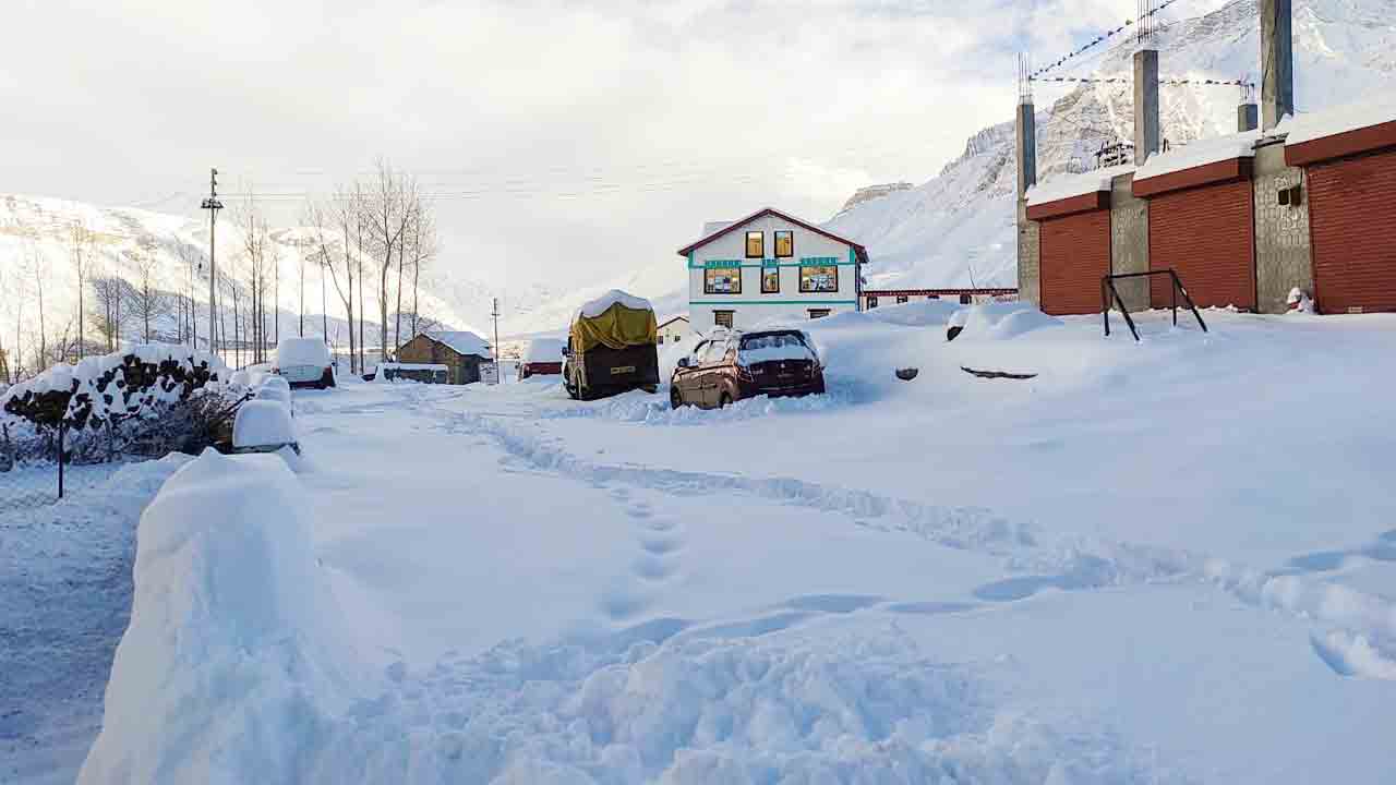 ఉత్తరాదిపై మంచు దుప్పటి