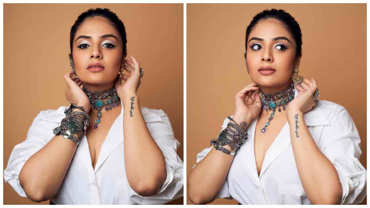 Sreemukhi | మత్తెక్కించే అందంతో మురిపిస్తున్న శ్రీ‌ముఖి..