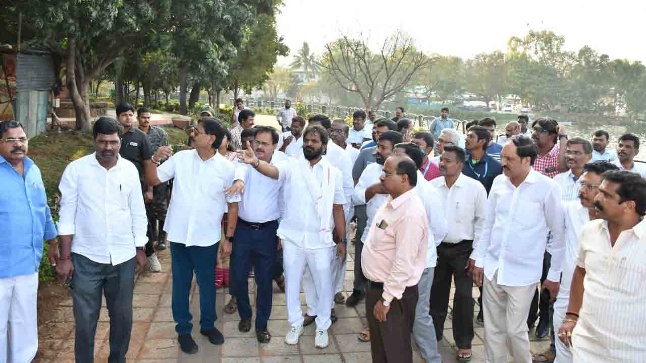 కేసీఆర్‌ పాలనలోనే బహుజన యోధులకు గుర్తింపు