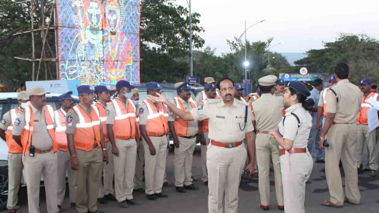 బ్రహ్మోత్సవాలకు భారీ భద్రత : నంద్యాల ఎస్పీ