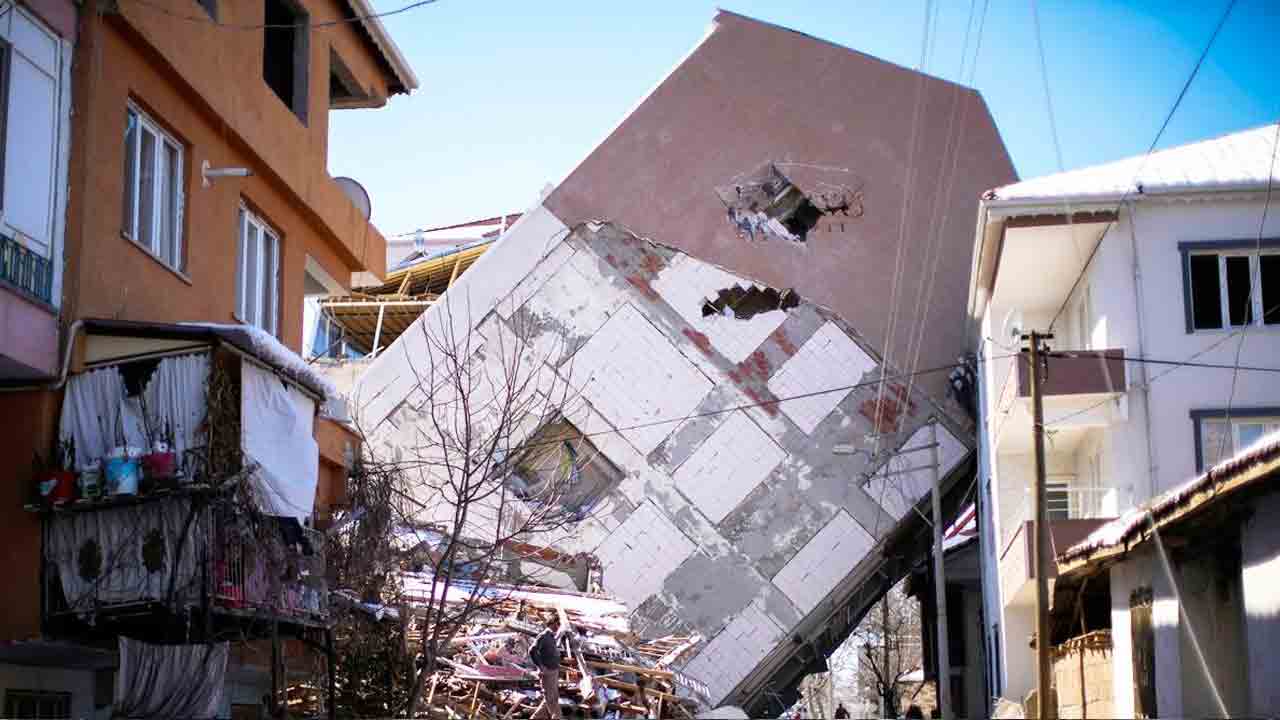 సిరియాలో మరోసారి కంపించిన భూమి.. 41 వేలు దాటిన మృతులు