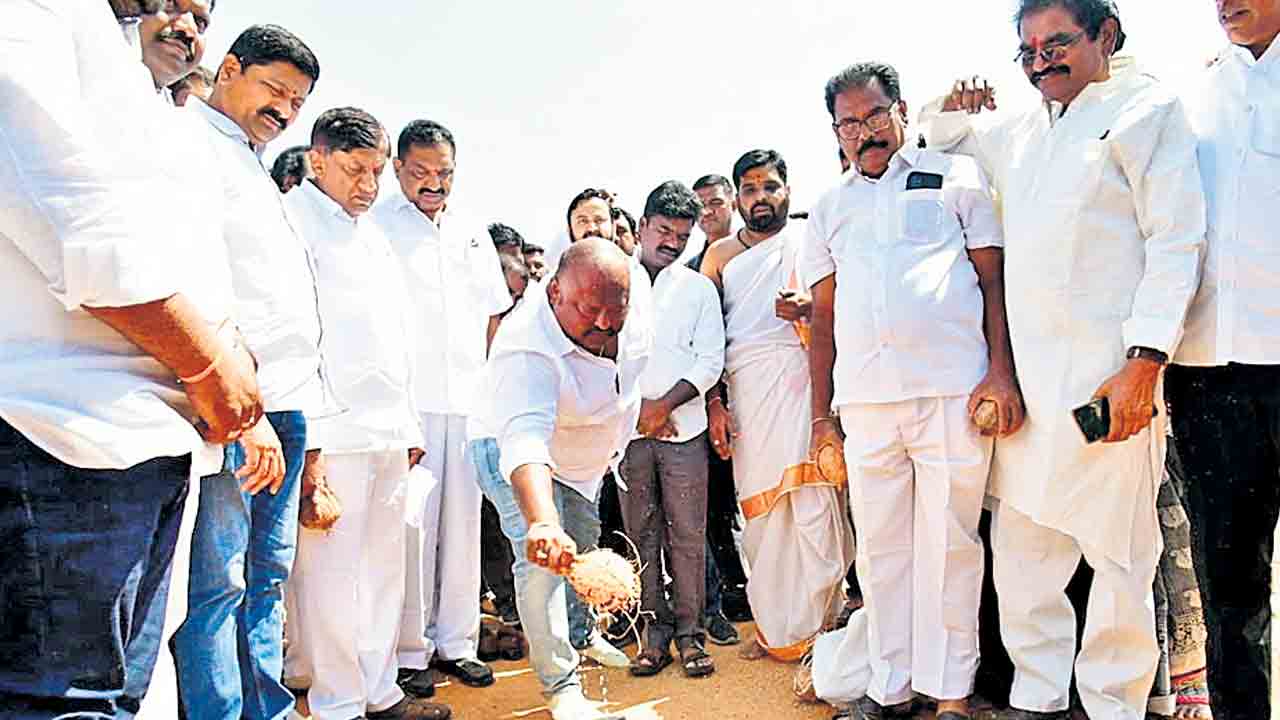 ప్రపంచస్థాయి పర్యాటక కేంద్రంగా కరీంనగర్