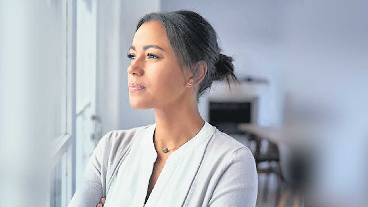 Breast Feeding | కంటేనే పాలివ్వాలా? సరోగసీ తల్లులు పాలు పట్టవచ్చా?