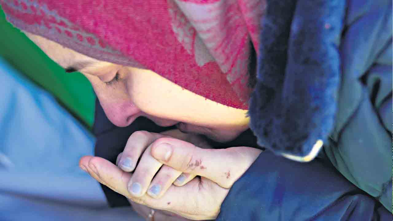 భూకంపం నుంచి బయటపడ్డా.. చలి చంపేస్తున్నది!