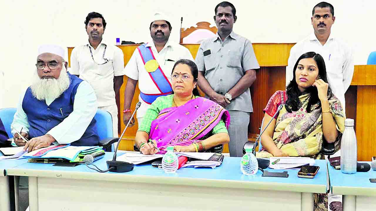 ఆమోదయోగ్యమైన బడ్జెట్‌ రూపొందించాలి