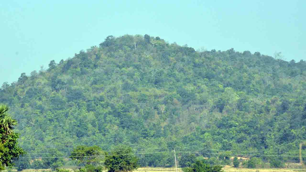 Adani Group | ఆదానీ కోసం బయ్యారానికి అన్యాయం.. తెలంగాణ యువత ఆశలపై నీళ్లు చల్లిన మోదీ