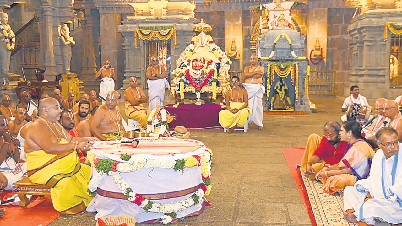 నమో నారసింహాయ.. వైభవంగా యాదగిరీశుడి బ్రహ్మోత్సవాలు