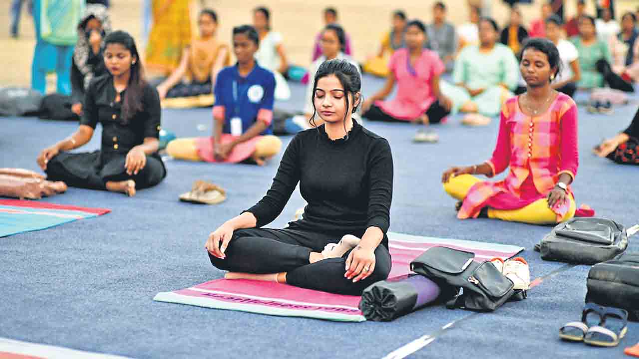 యోగ్‌ మహోత్సవ్‌