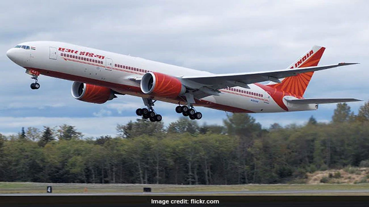 Air India | అమెరికా నుంచి వస్తున్న ఎయిరిండియా విమానానికి తప్పిన ప్రమాదం.. స్వీడన్లో ఎమర్జెన్సీ ల్యాండింగ్