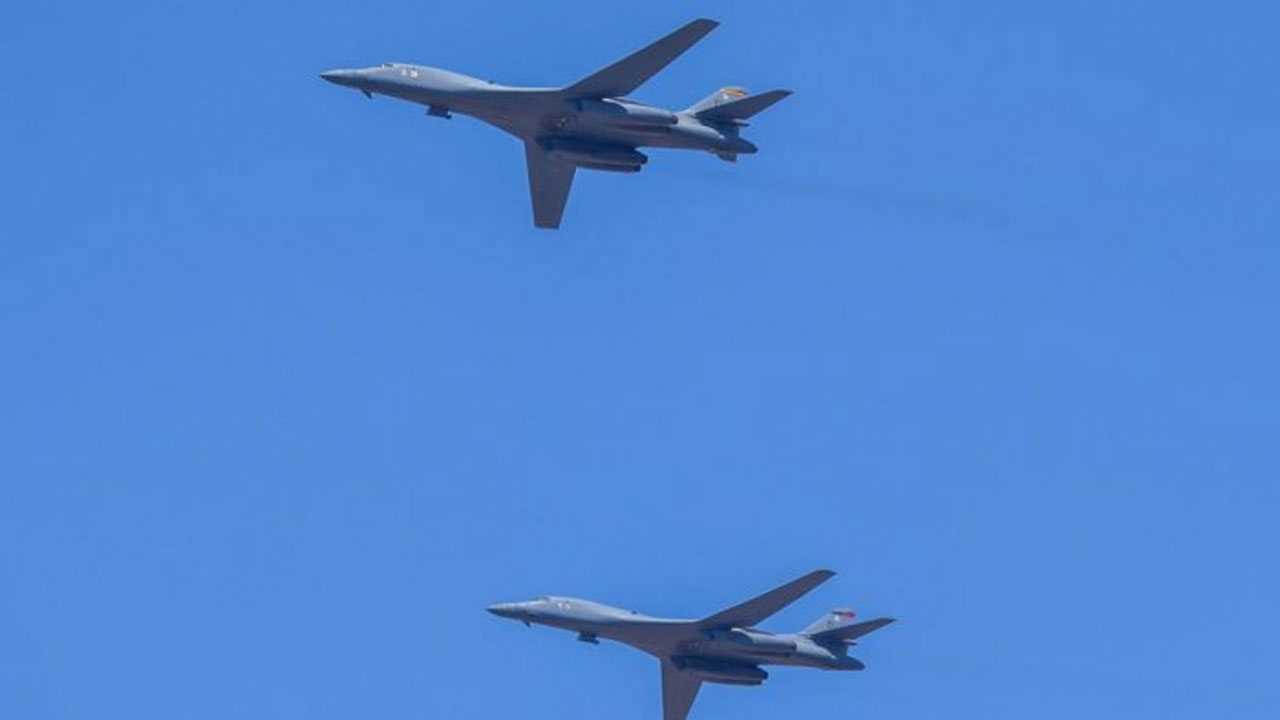 B-1B Lancer: ఏరో ఇండియా షోలో..  బీ-1బీ బాంబ‌ర్ విమానాలు