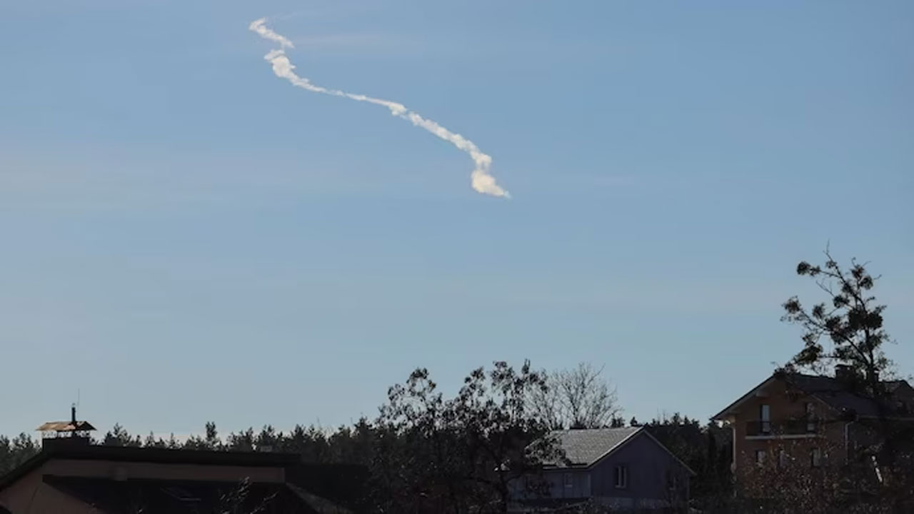 Russia Balloons: ఆరు ర‌ష్యా బెలూన్ల‌ను పేల్చివేసిన ఉక్రెయిన్‌