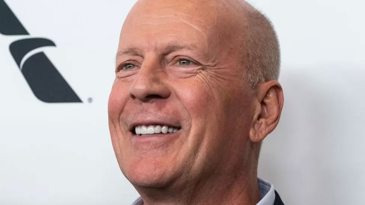 Bruce Willis: డై హార్డ్ హీరో బ్రూస్ విల్స్‌కు డిమెన్షియా వ్యాధి
