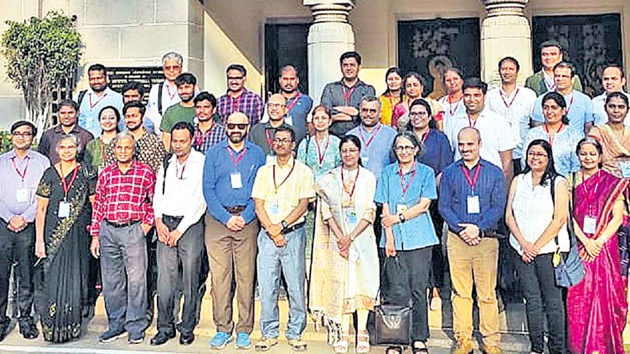 లైఫ్‌ సైన్సెస్‌లో సీసీఎంబీది కీలక పాత్ర