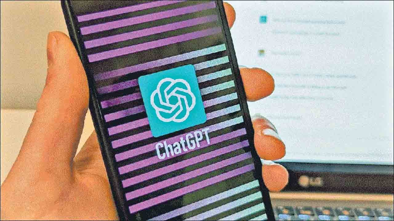 వివాదాస్పద వ్యక్తి.. మోదీ!