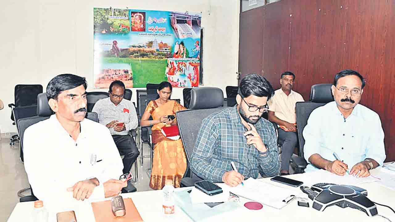 పదో తరగతి పరీక్షలకు సన్నద్ధమవ్వాలి