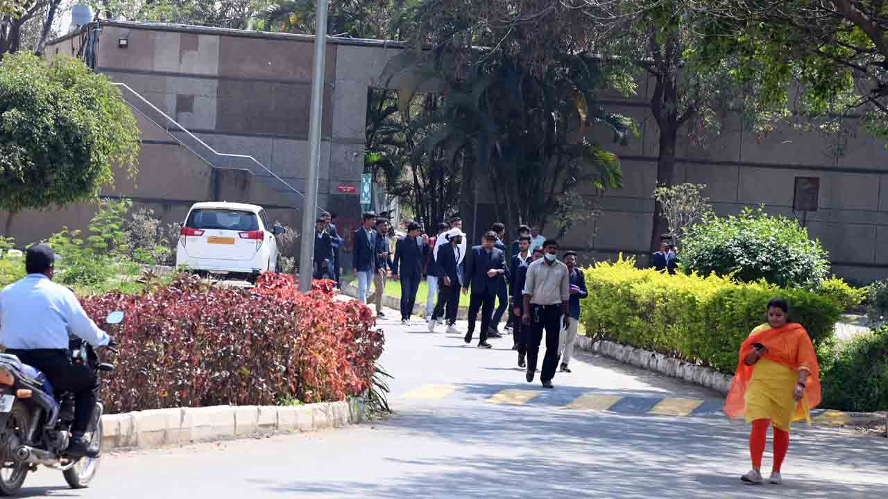 వేల మంది ఉపాధికి స్వర్గధామం