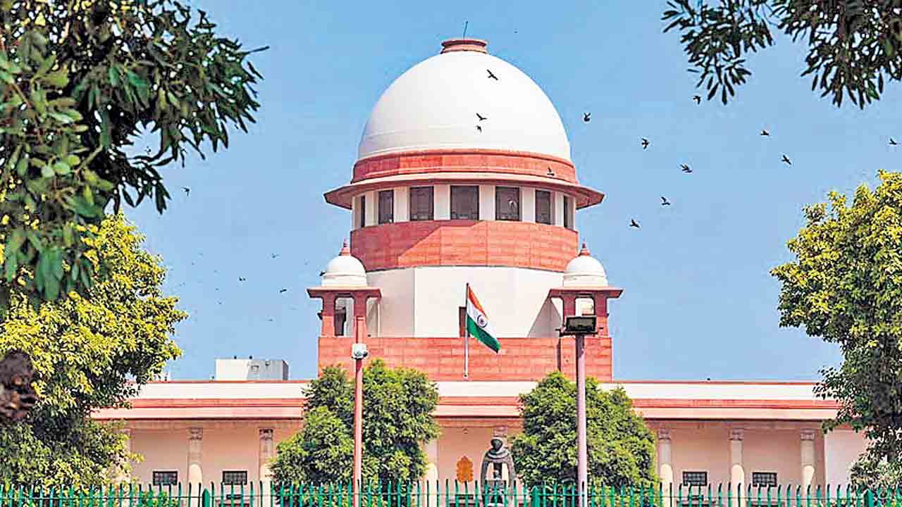 వన్యప్రాణి సంరక్షణ కేంద్రాల్లో నిర్మాణాలొద్దు