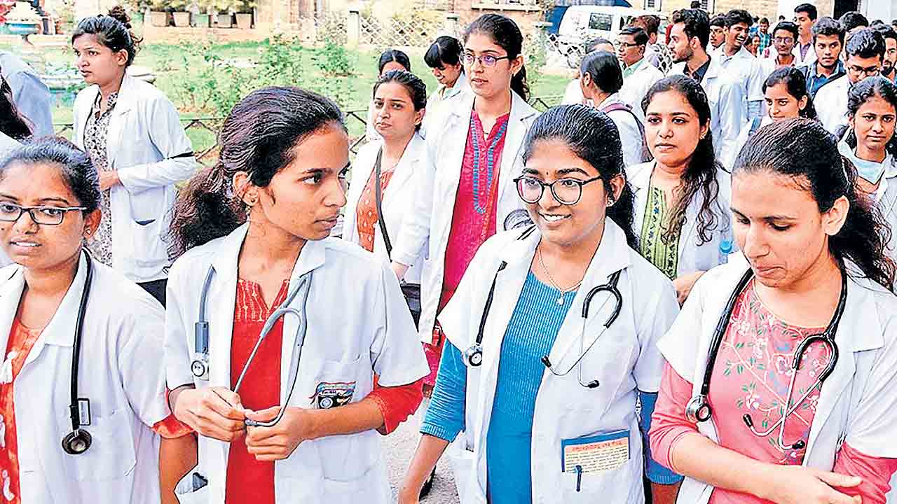 ఇదెక్కడి నీతి?