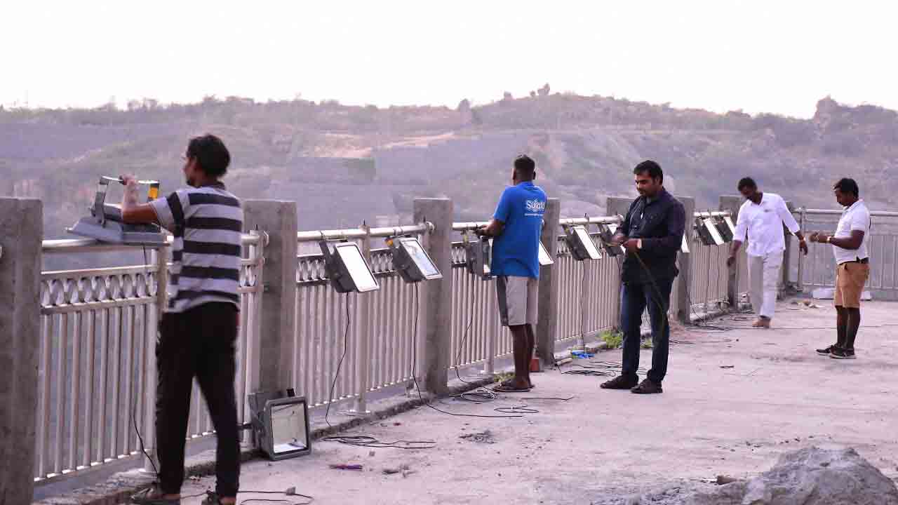 విద్యుద్దీకరణ పనులు ప్రారంభం