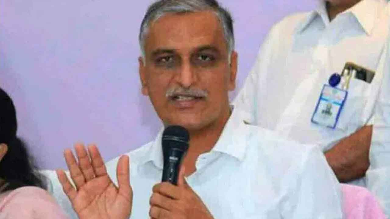 ప‌ది విద్యార్థుల‌ను స్మార్ట్‌ఫోన్లు, టీవీల‌కు దూరంగా ఉంచండి.. త‌ల్లిదండ్రుల‌కు హ‌రీశ్‌రావు సూచ‌న‌