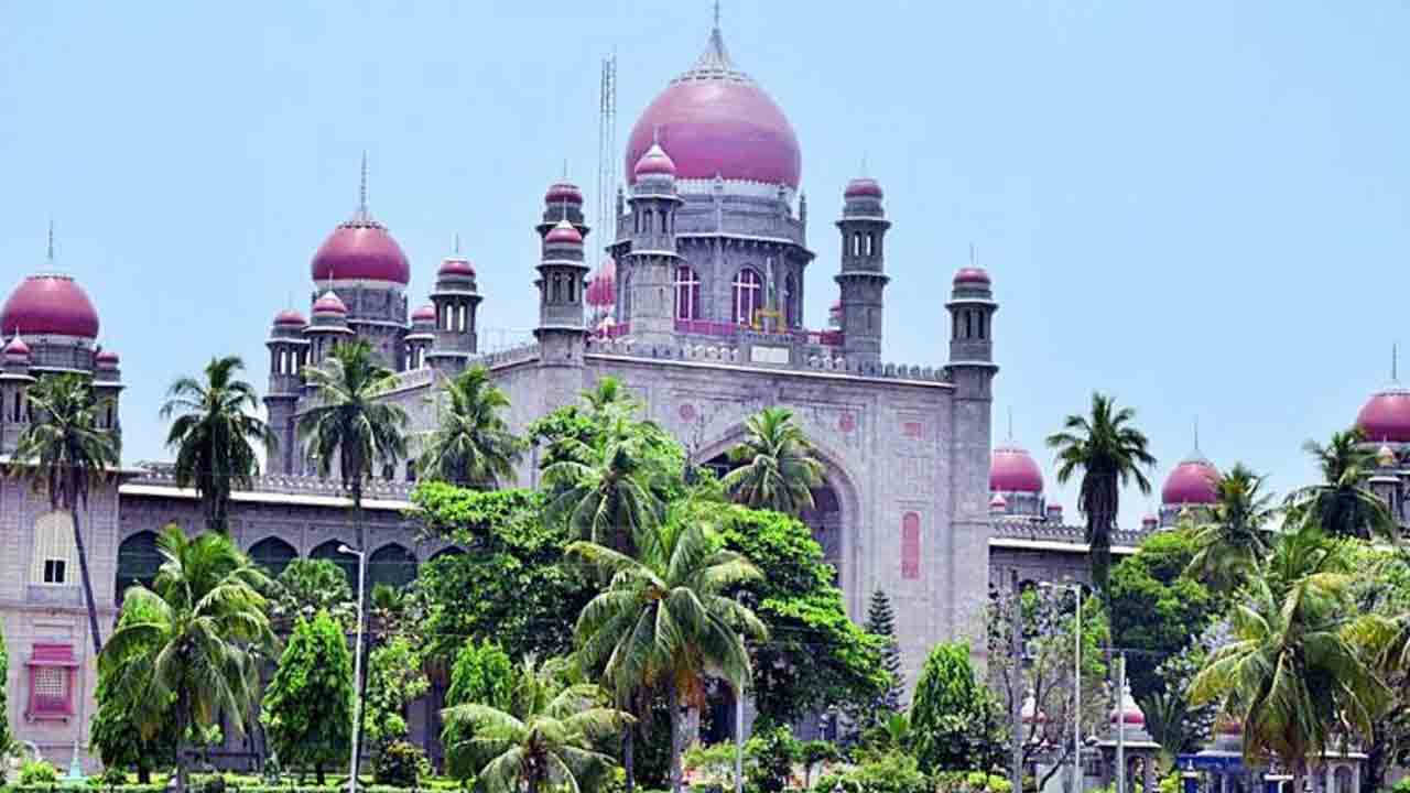 వీధికుక్కల దాడిలో బాలుడి మృతి బాధాకరం