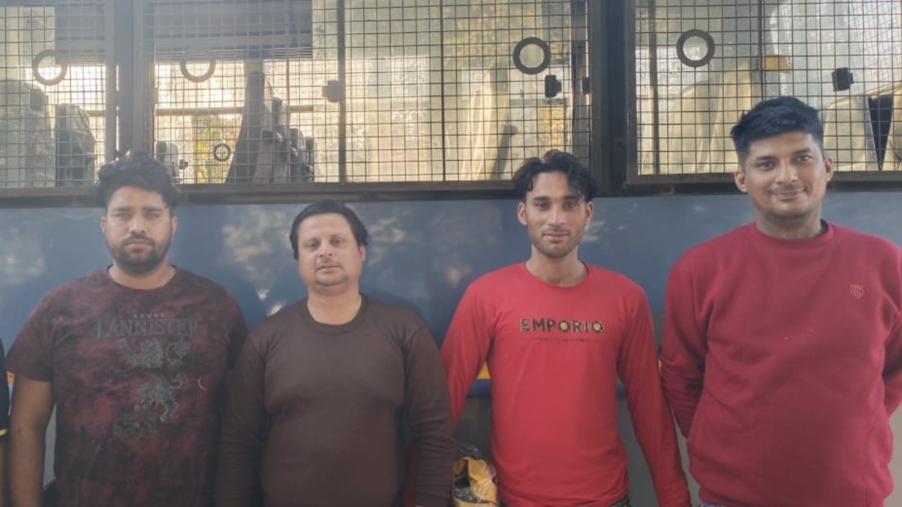 Insurance | పాలసీలు కట్టండి.. రిటర్న్‌ గిఫ్ట్‌లు పొందండి.. రూ.1.60 కోట్లు కొట్టేసిన సైబర్‌ చీటర్స్‌