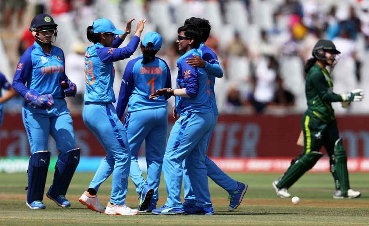 IND vs PAK | తొలి వికెట్ కోల్పోయిన పాక్‌.. స్కోర్ ఎంతంటే..?