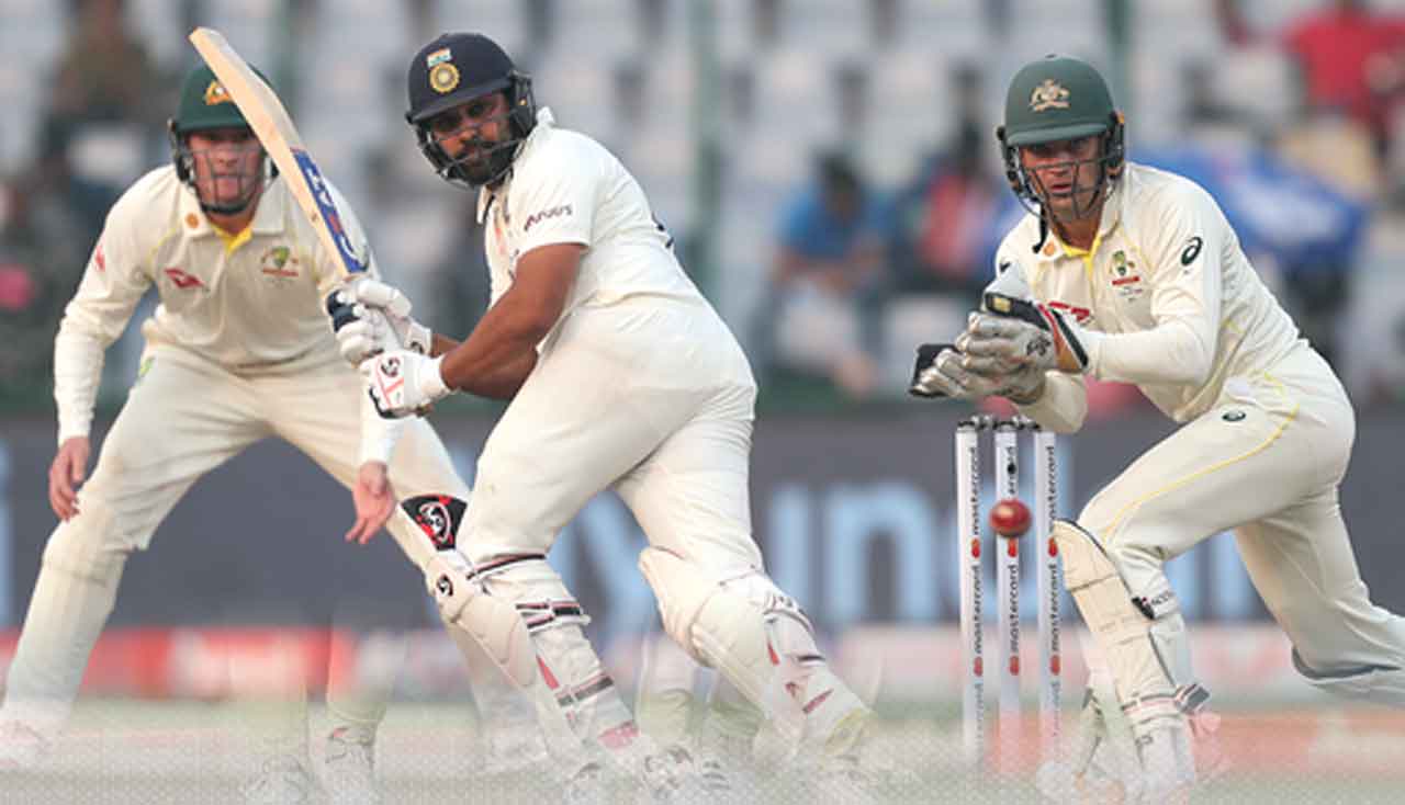 IND vs AUS |   మొదటి రోజు టీమిండియా జోరు.. ఆసీస్ను ఆదుకున్న ఖవాజా, హ్యాండ్స్కాంబ్