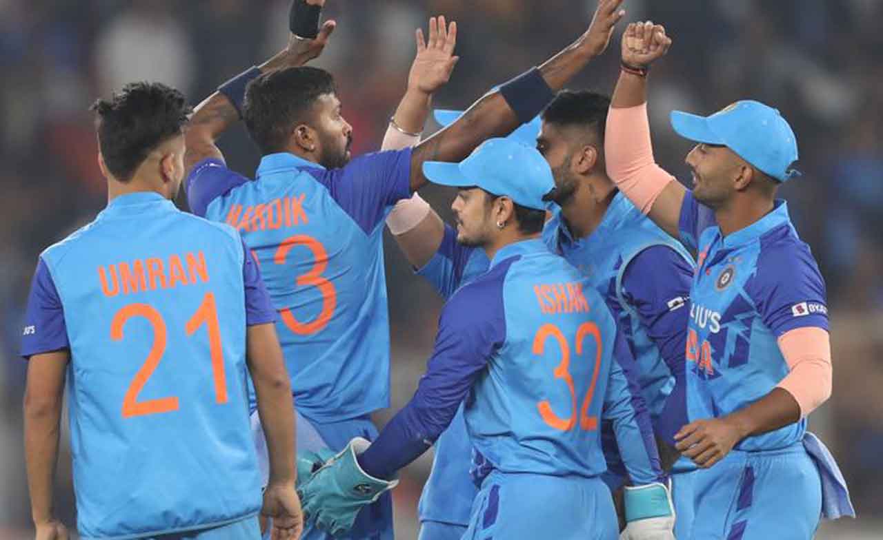 IND vs NZ | నాలుగు వికెట్లు కోల్పోయిన కివీస్.. స్కోర్ ఎంతంటే..?