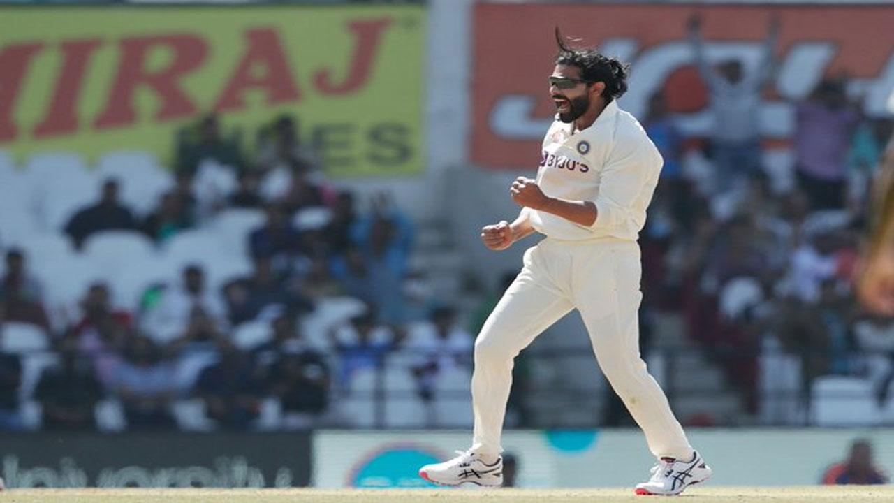 Ravindra Jadeja: ఆసీస్‌తో ఫ‌స్ట్ టెస్ట్‌.. మూడు వికెట్లు తీసిన జ‌డేజా