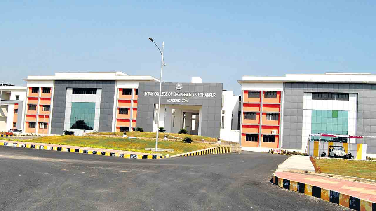 Life Science University | హైదరాబాద్కు లైఫ్సైన్సెస్ యూనివర్సిటీ.. దేశంలోనే ఇదే మొదటిది