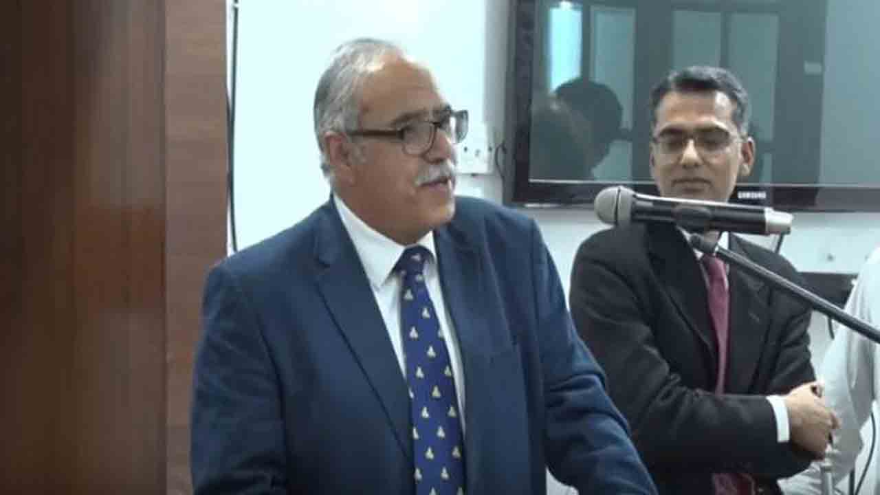 రిటైరైన తర్వాత జడ్జిలకు ఎలాంటి బెనిఫిట్స్‌ వద్దు