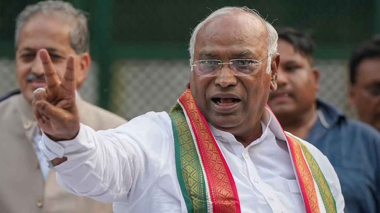 కూటమితోనే ఎన్నికలకు : ఖర్గే