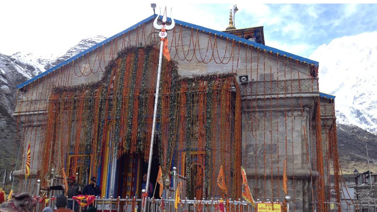 Kedarnath: విరిగిప‌డ్డ కొండ‌చ‌రియ‌లు.. కేదార్‌నాథ్ యాత్ర తాత్కాలికంగా నిలిపివేత‌