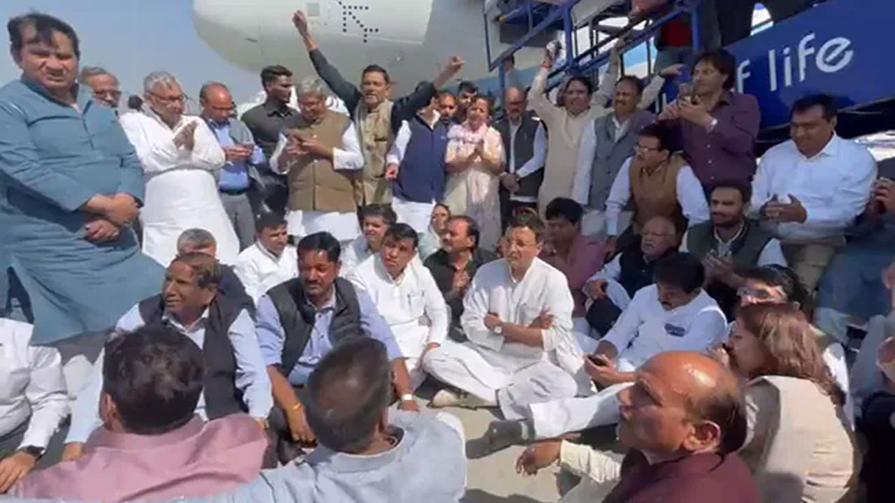 Pawan Khera: ఢిల్లీ ఎయిర్‌పోర్టులో హైడ్రామా.. ప‌వ‌న్ ఖేరా అరెస్టు