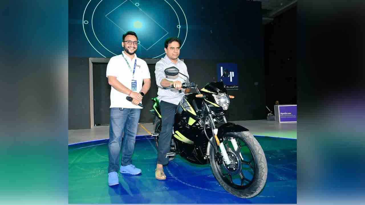 భవిష్య‌త్ అంతా ఎల‌క్ట్రిక్ వాహ‌నాల‌దే : మంత్రి కేటీఆర్