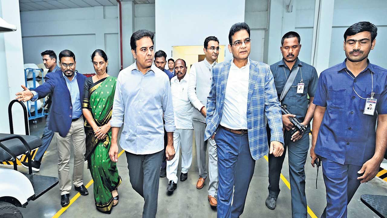 కేసీఆర్‌ ‘మిషన్‌’ మాకు ఆదర్శం : వెల్‌స్పన్‌ చైర్మన్‌ బాలక్రిషన్‌ గోయెంకా