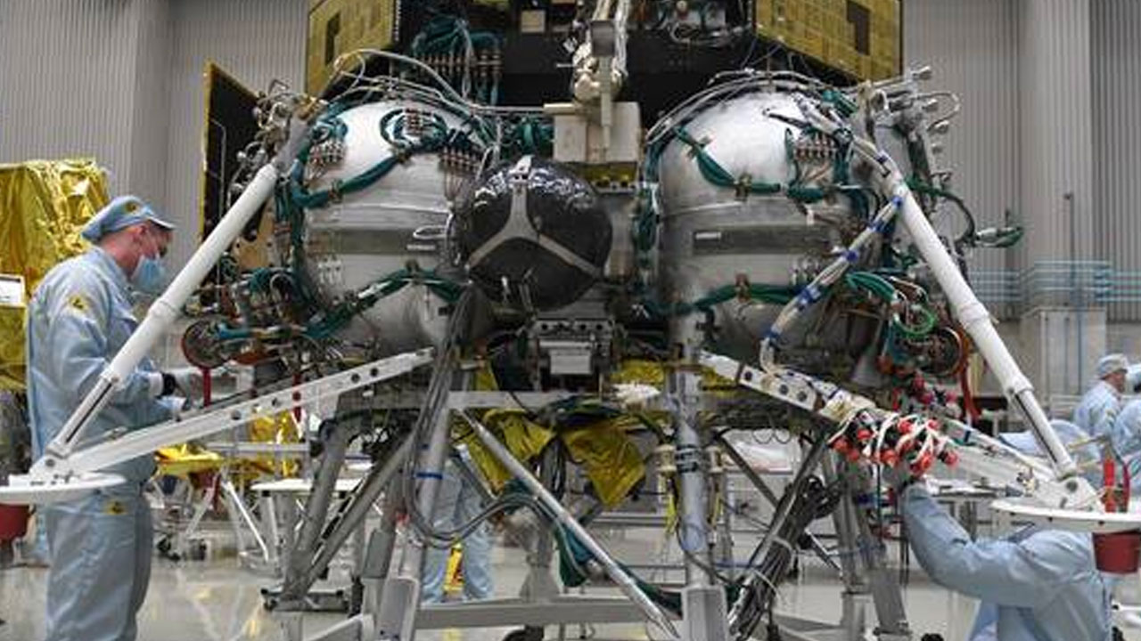 Luna-25: చంద్రుడిపైకి లూనా-25 ఎగిరేది ఎప్పుడో చెప్పిన ర‌ష్యా