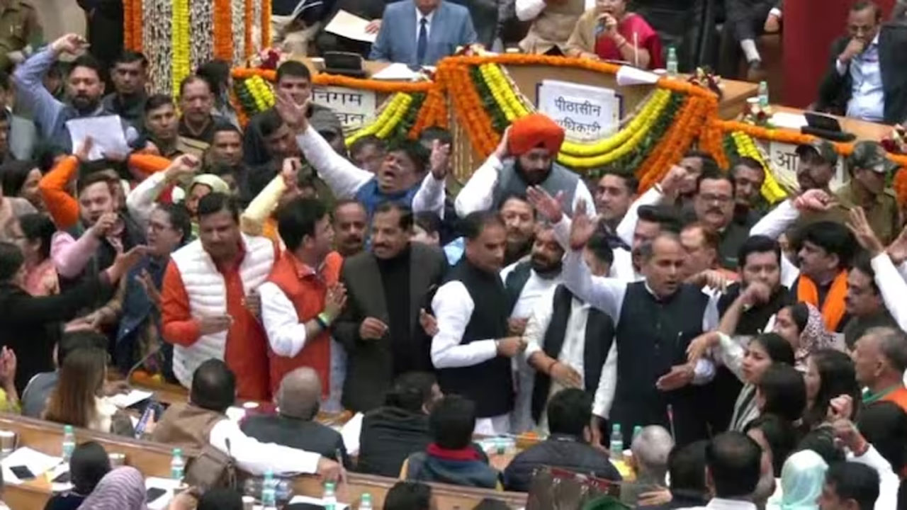 ఢిల్లీ మేయ‌ర్ ఎన్నిక మ‌ళ్లీ వాయిదా..