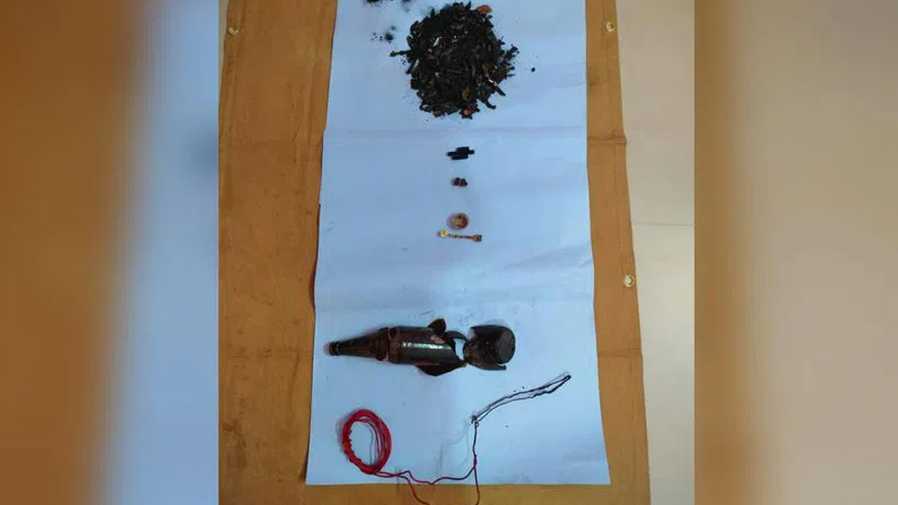 ములుగు రిజ‌ర్వ్ ఫారెస్టులో బీర్ బాటిల్ ఐఈడీ.. మావోయిస్టుల కుట్ర‌ భ‌గ్నం