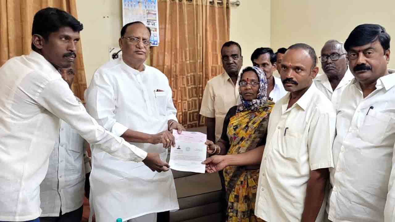 ముఖ్యమంత్రి సహాయనిధిని సద్వినియోగం చేసుకోవాలి